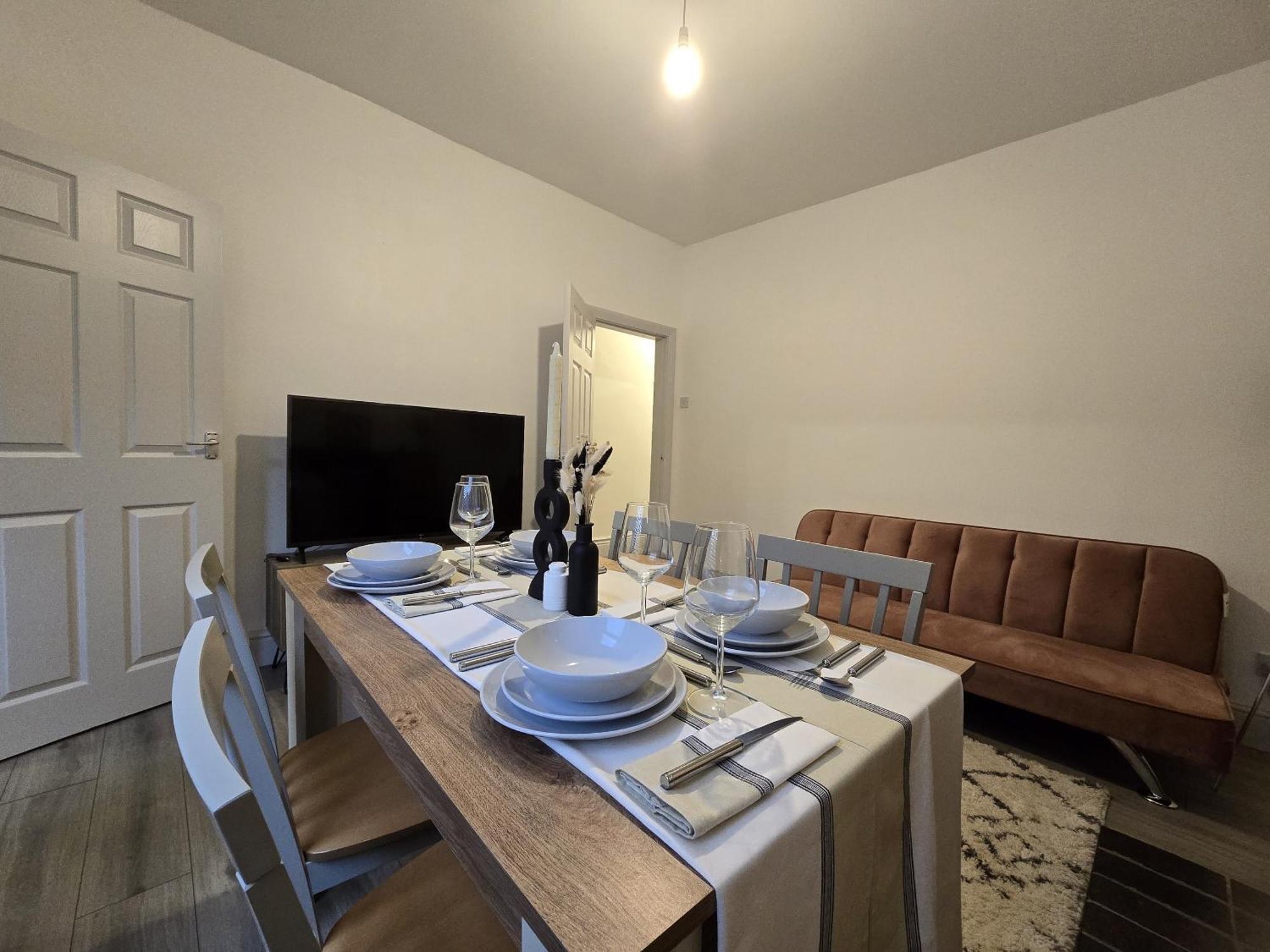 Вилла Warburton House, Newark - Walking Distance From North Gate Train Station & Market Place Экстерьер фото