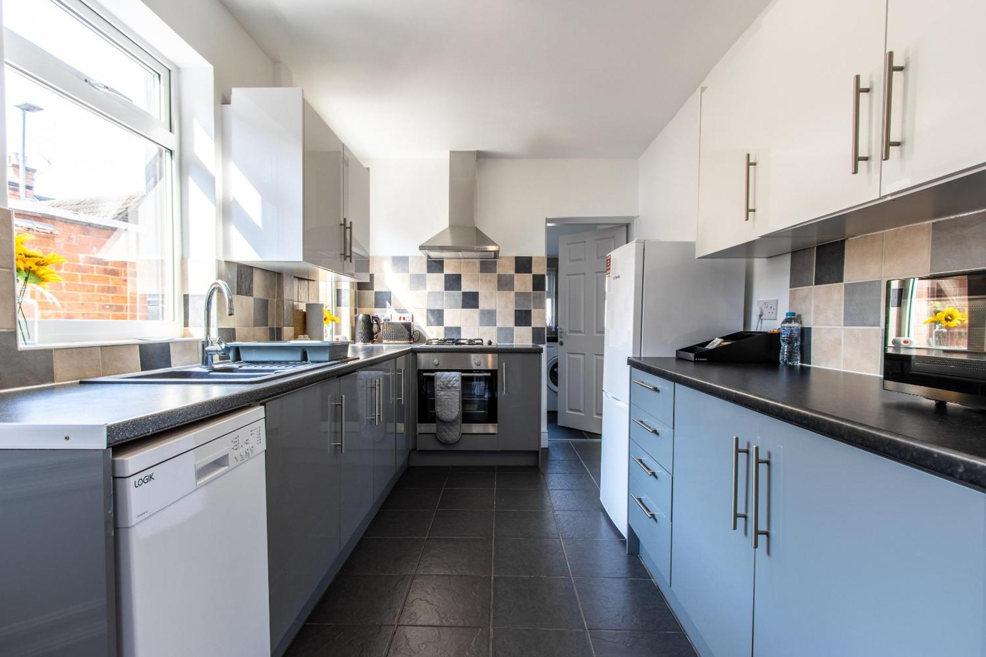 Вилла Warburton House, Newark - Walking Distance From North Gate Train Station & Market Place Экстерьер фото